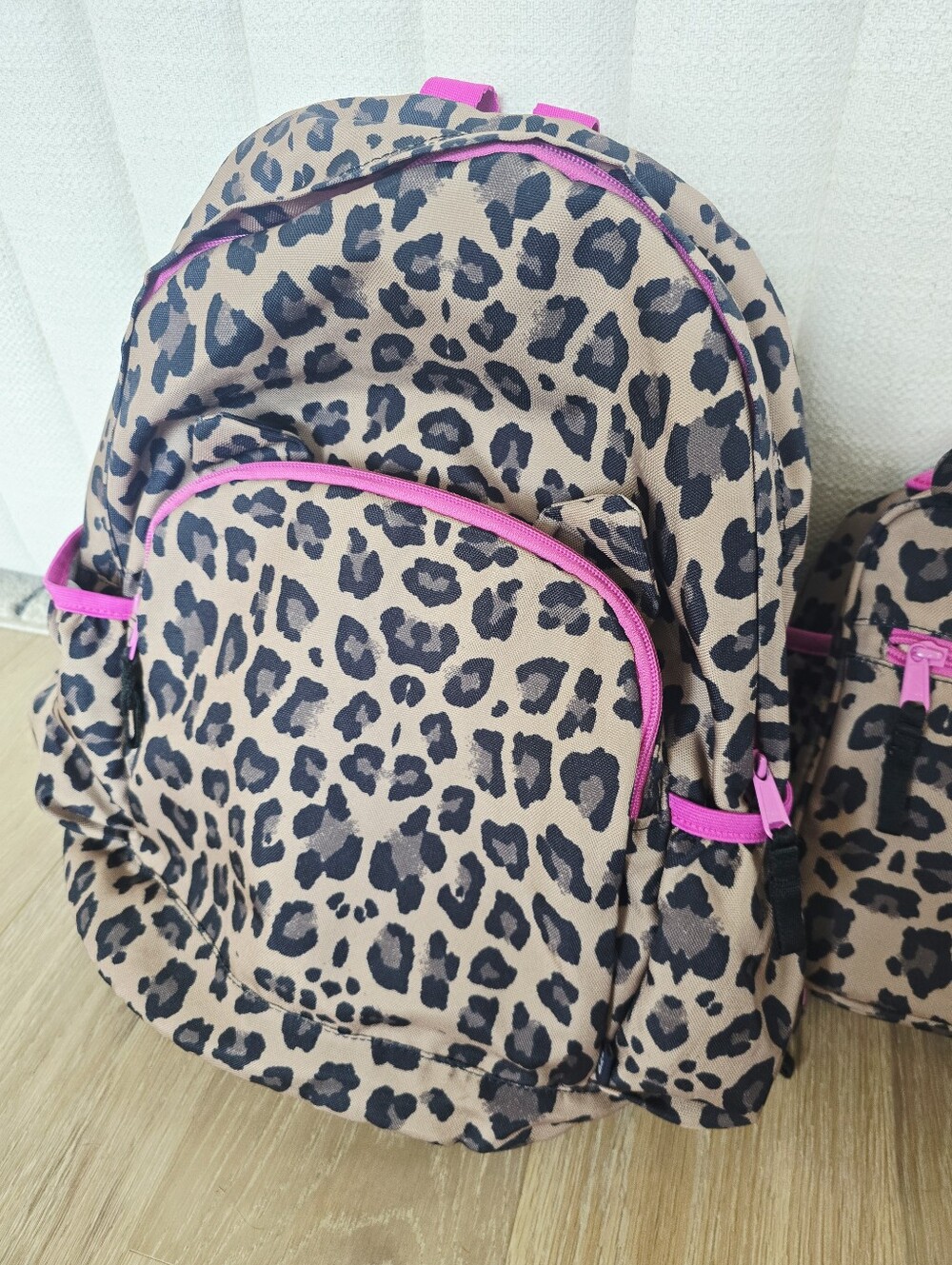 GAP Kids Leopard/Pink Print Backpack and Lunch Box - Picture 3 of 6